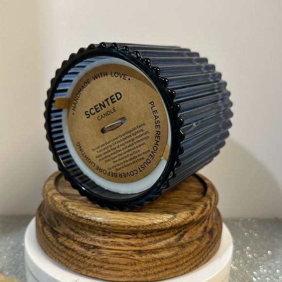 EUCALYPTUS EXPLORE LUXURY SCENTED CANDLES. - Picture 1 of 4
